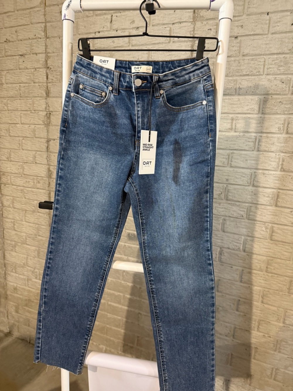 Oat New York Mid-Rise Straight Leg Jeans - Blue Wash